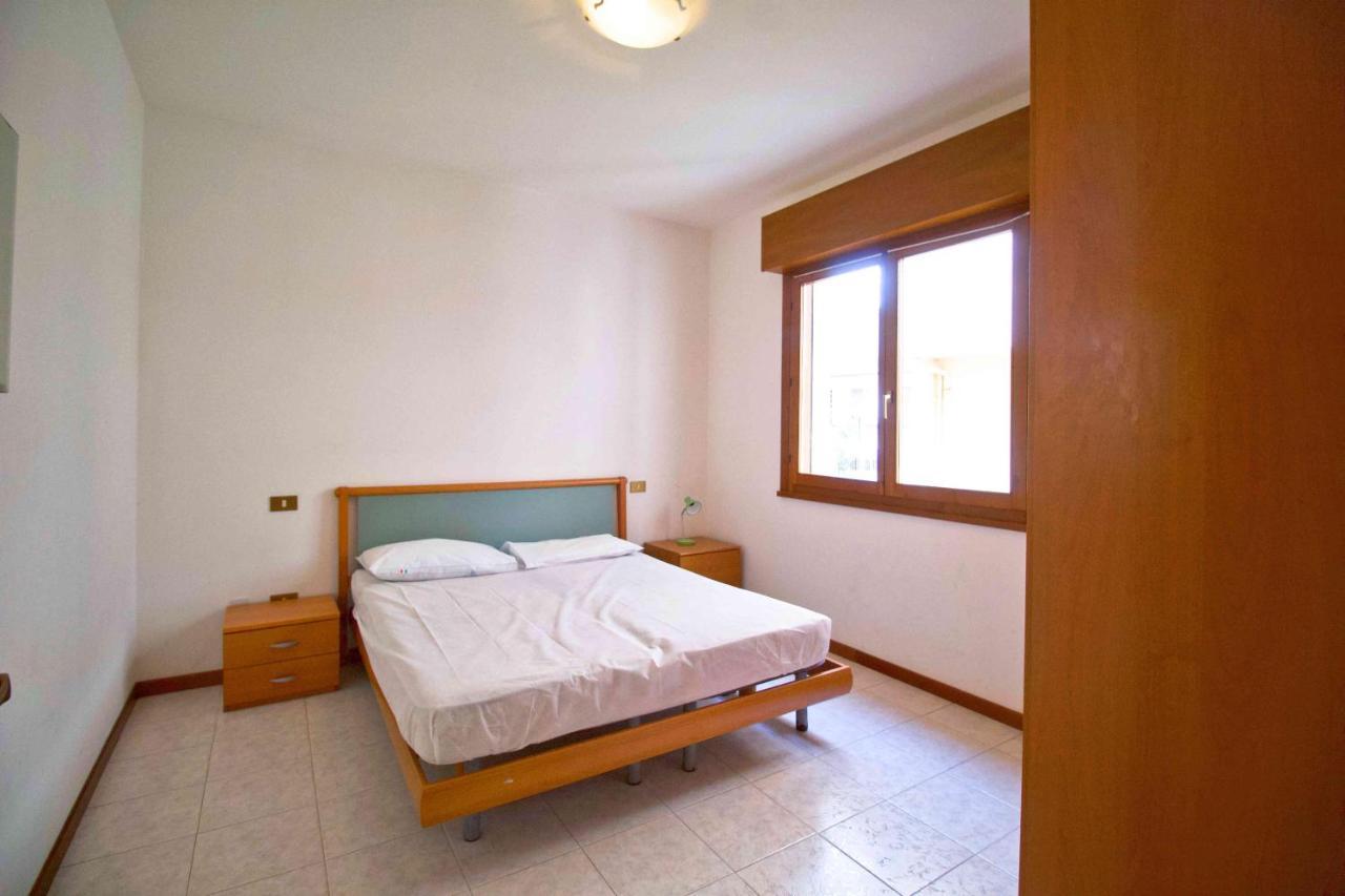 Condominio Carnelos Lido di Jesolo Exteriör bild