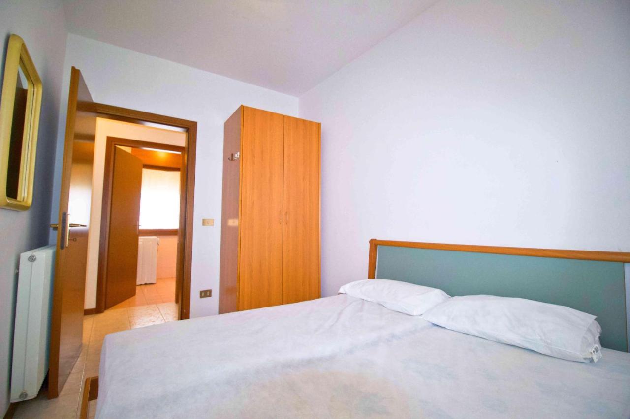 Condominio Carnelos Lido di Jesolo Exteriör bild